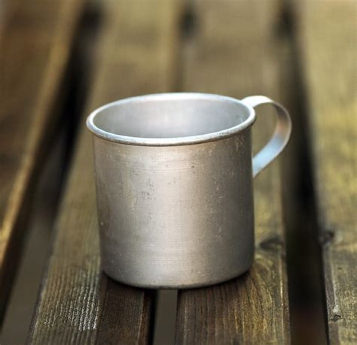 Are aluminum coffee mugs safe