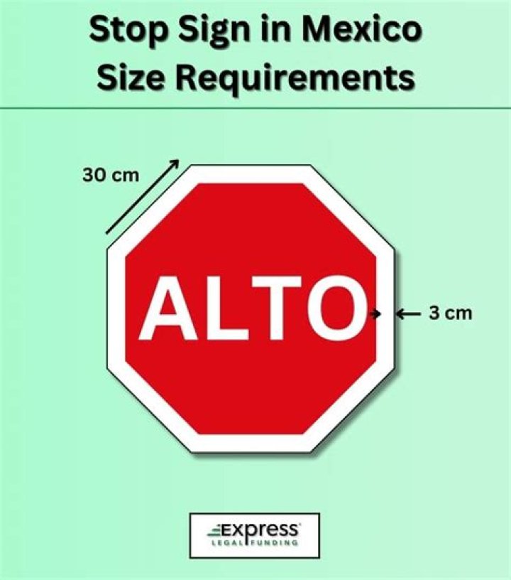 Are there stop signs in Mexico