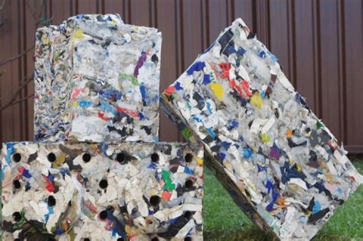 Can plastic be used as house wrap