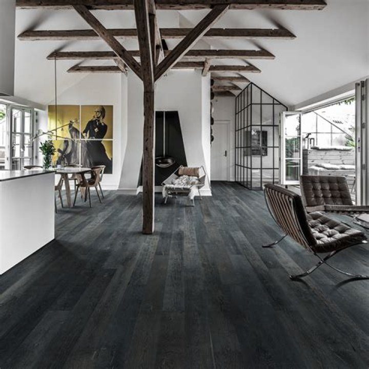 Can you paint wood floors black