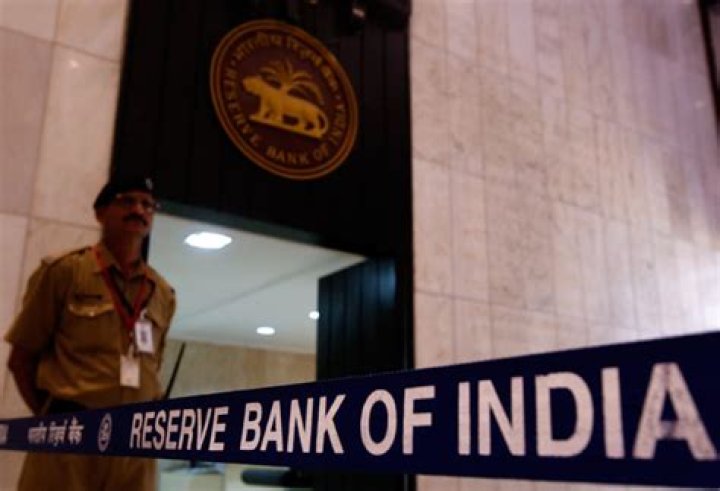 Does it matter who is the primary borrower