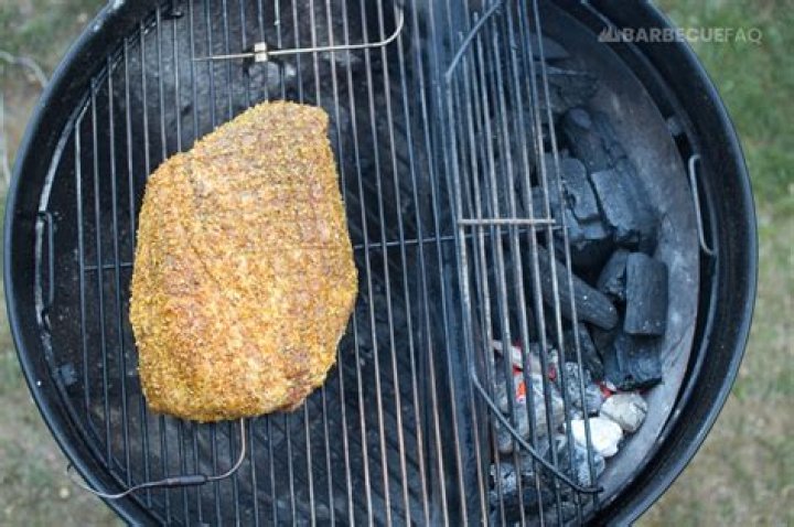 How do you cook pork in a Weber kettle