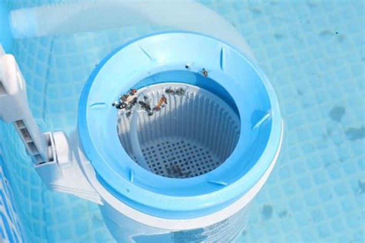 How do you fix a cracked inground pool skimmer