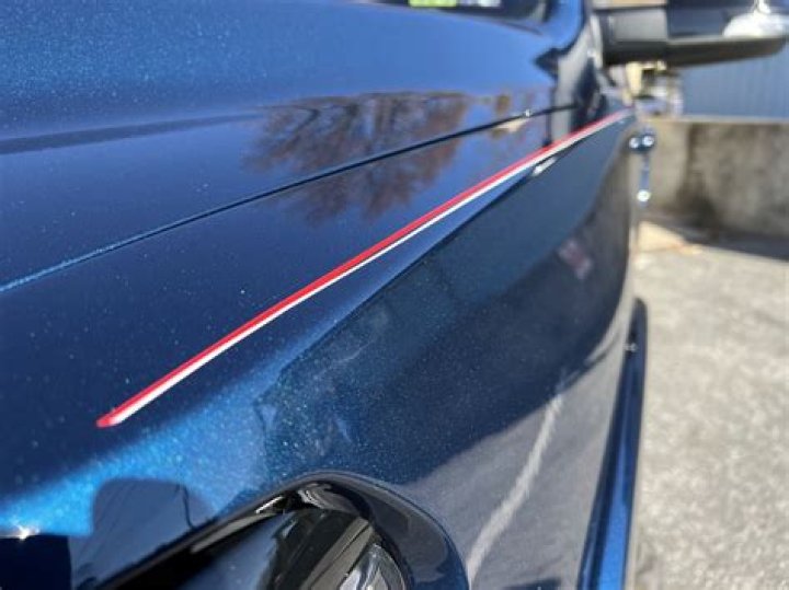 How do you paint pinstriping