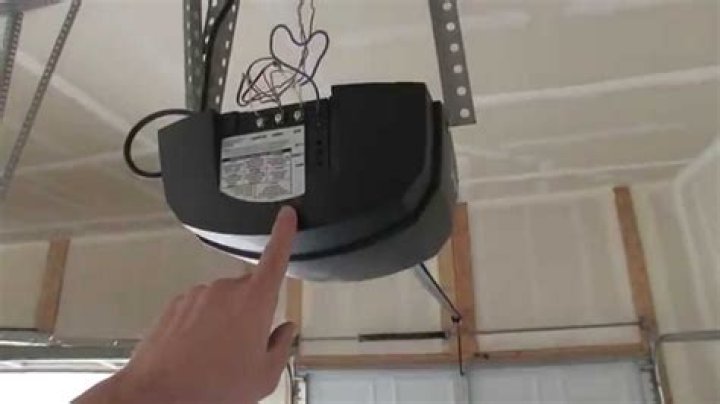 How do you program a linear remote control