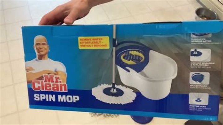 How do you remove the Mr Clean mop sponge