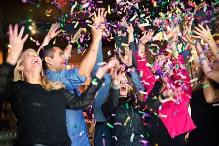 How do you throw a holiday party