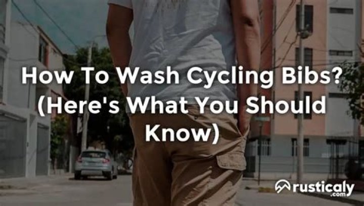 How do you wash bibs