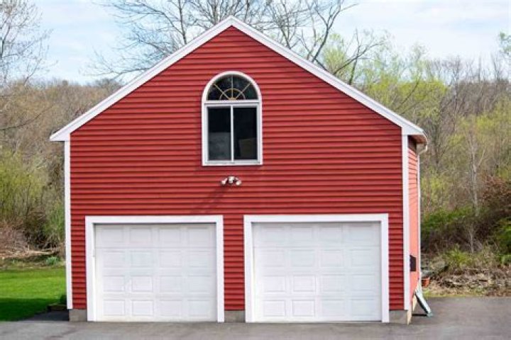How much does it cost to add apartment above garage