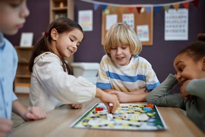 Is puzzle a board game