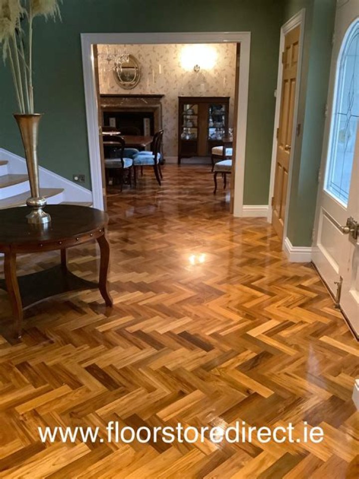 Is teak good for flooring