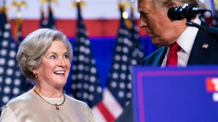 Is the White House chief of staff a cabinet position