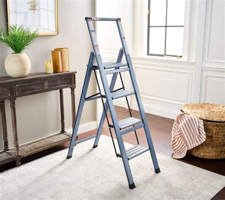 What are the lightest ladders