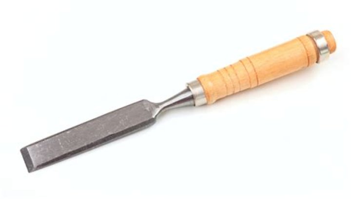 What is a bench chisel