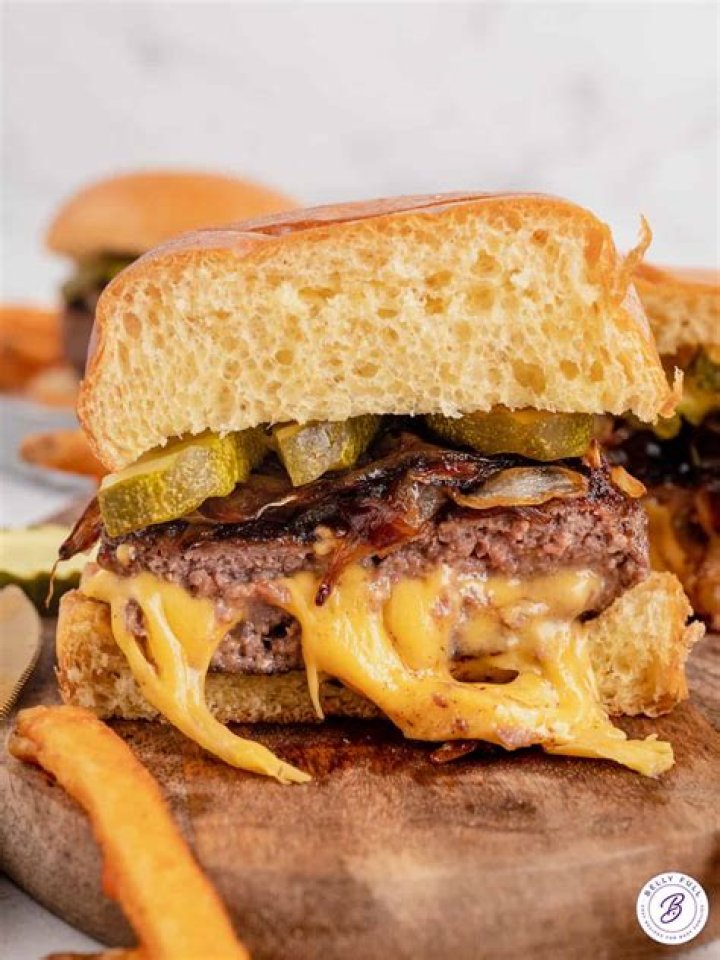 What is a Juicy Lucy burger