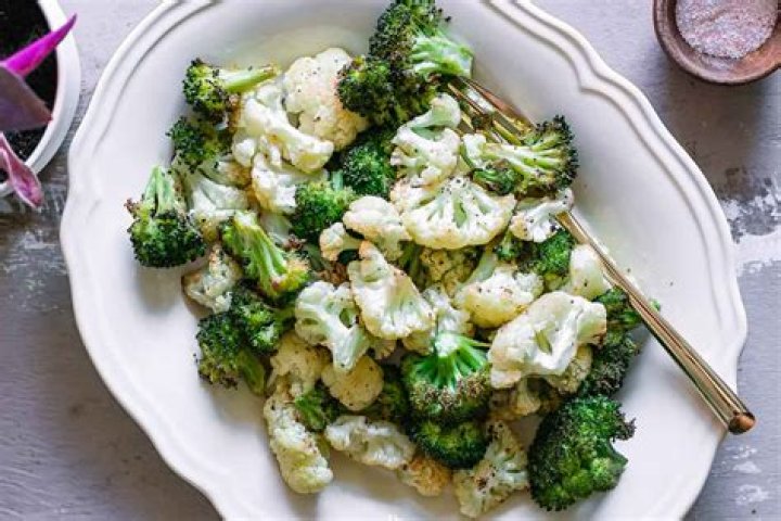 Whats better for you cauliflower or broccoli