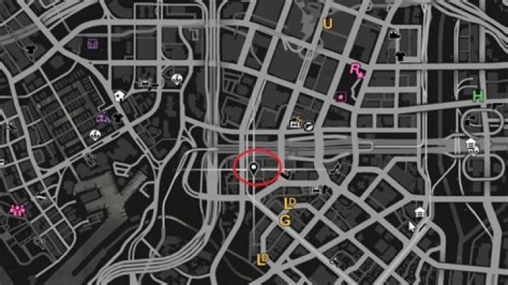 Where can I find motorcycles in GTA 4