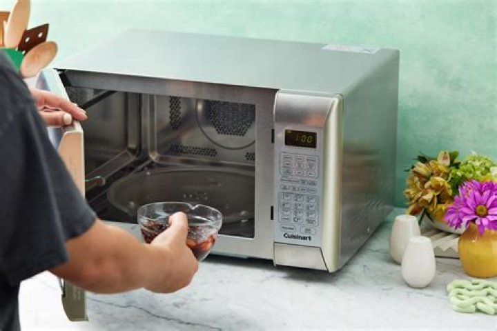 Who makes Cuisinart