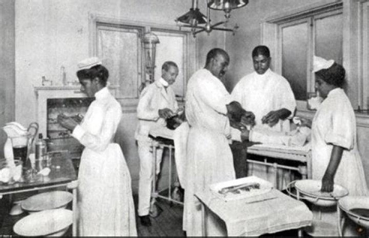 Who was the first African American to perform open heart surgery
