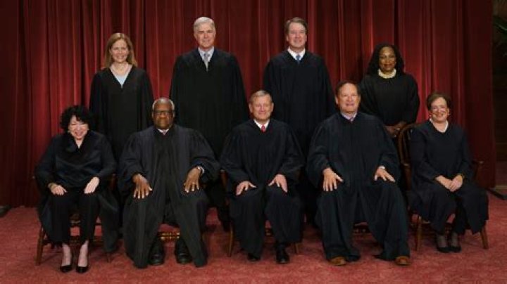 Who were the Supreme Court justices in 2010